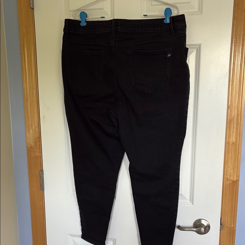 Maurices Women's Dark Skinny Jeans - Picture 3 of 8